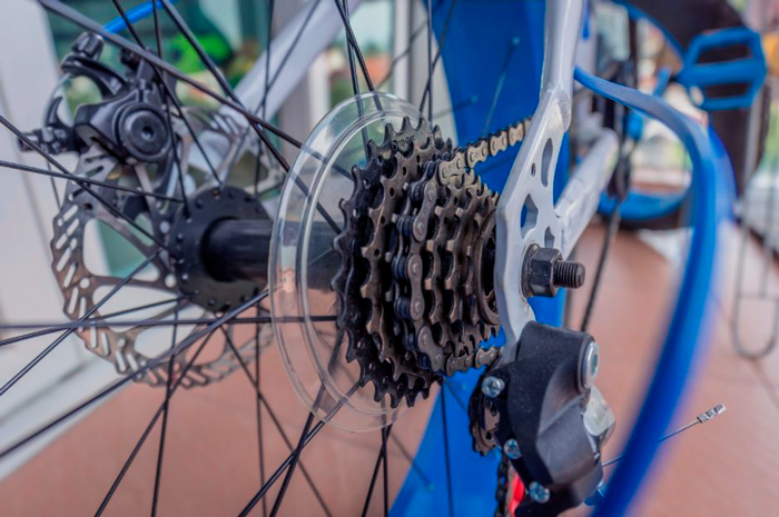 Sistema de redução de velocidade de uma bicicleta.
